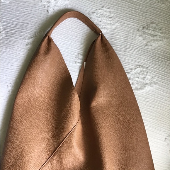 Minimalist Tan Faux Leather Slouchy Hobo Tote Bag - Picture 2 of 5